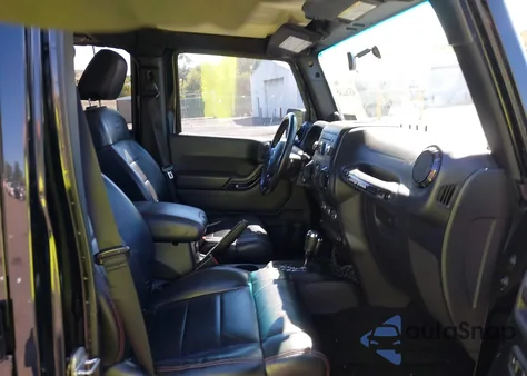 2012 Jeep Wrangler Unlimited Sahara z USA, uszkodzony, nr VIN 1C4BJWEG7CL280047